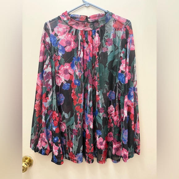 Dresses & Skirts - Floral Mesh Top
